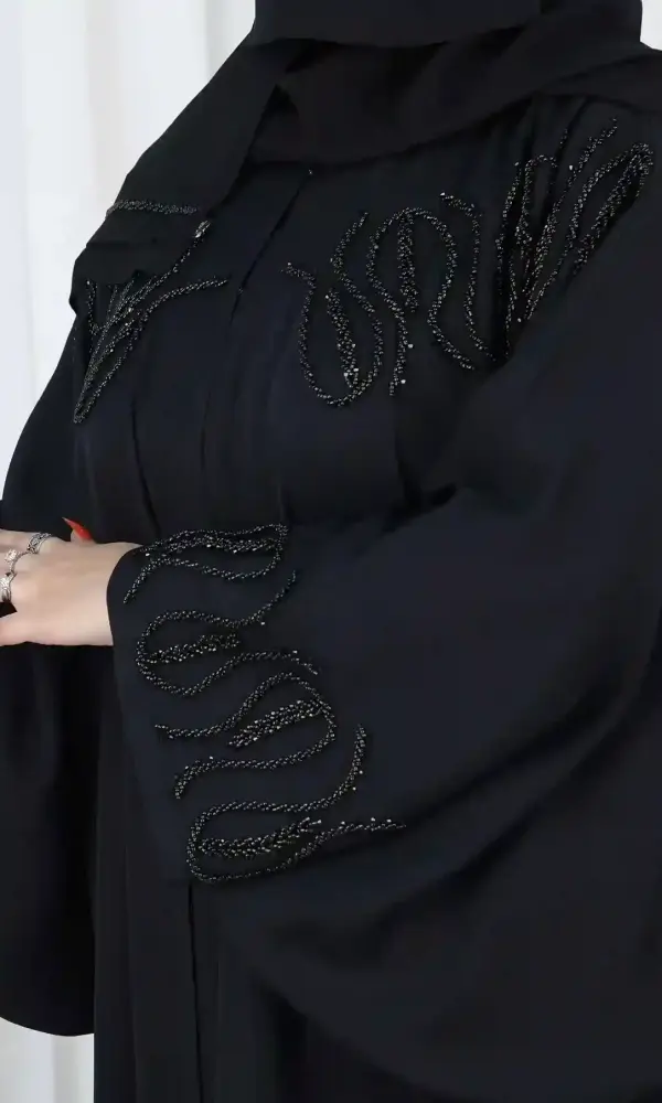 عباية الملكة خرز