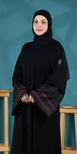 عباية حور ثري