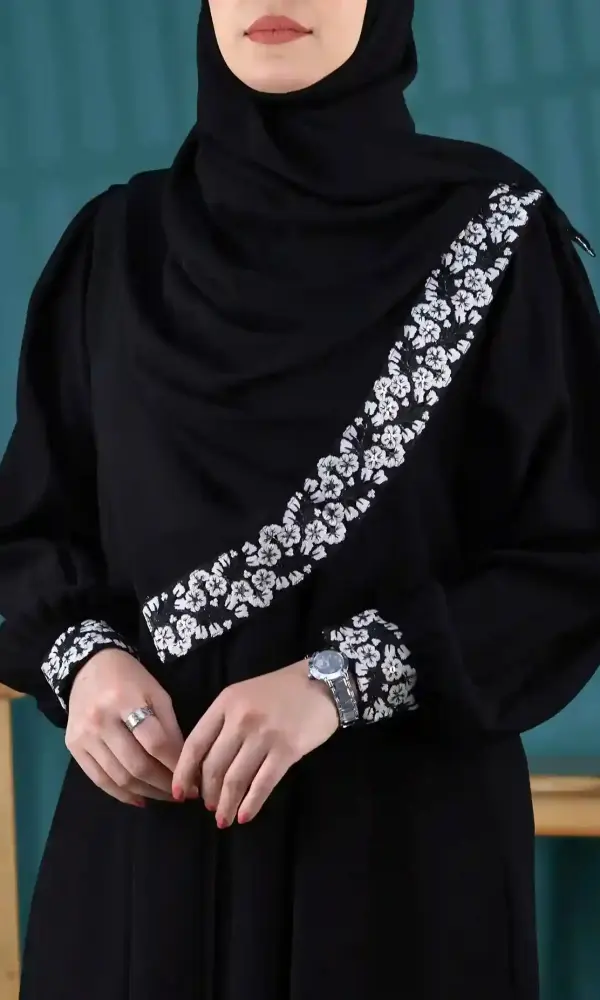 عباية جمانه تو ابيض