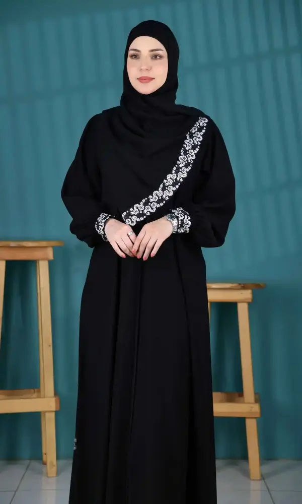 عباية جمانه تو ابيض