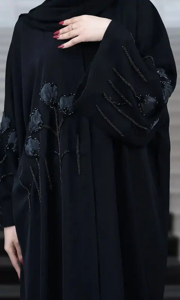 عباية ازهار تو اسود