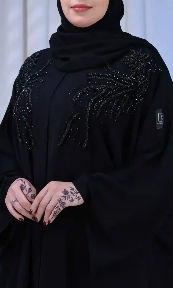 عباية ملكة تو