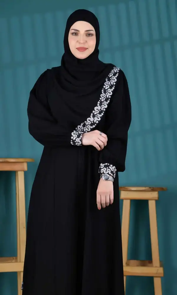 عباية جمانه تو ابيض