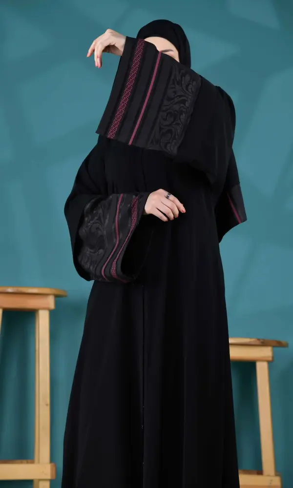 عباية حور ثري